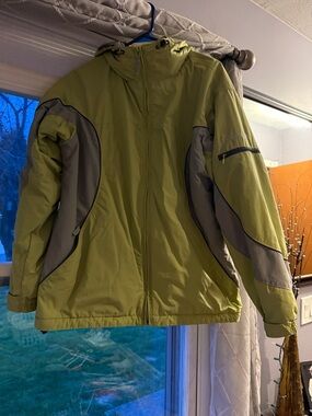 Columbia Olive Green and Gray Ski Snow Jacket